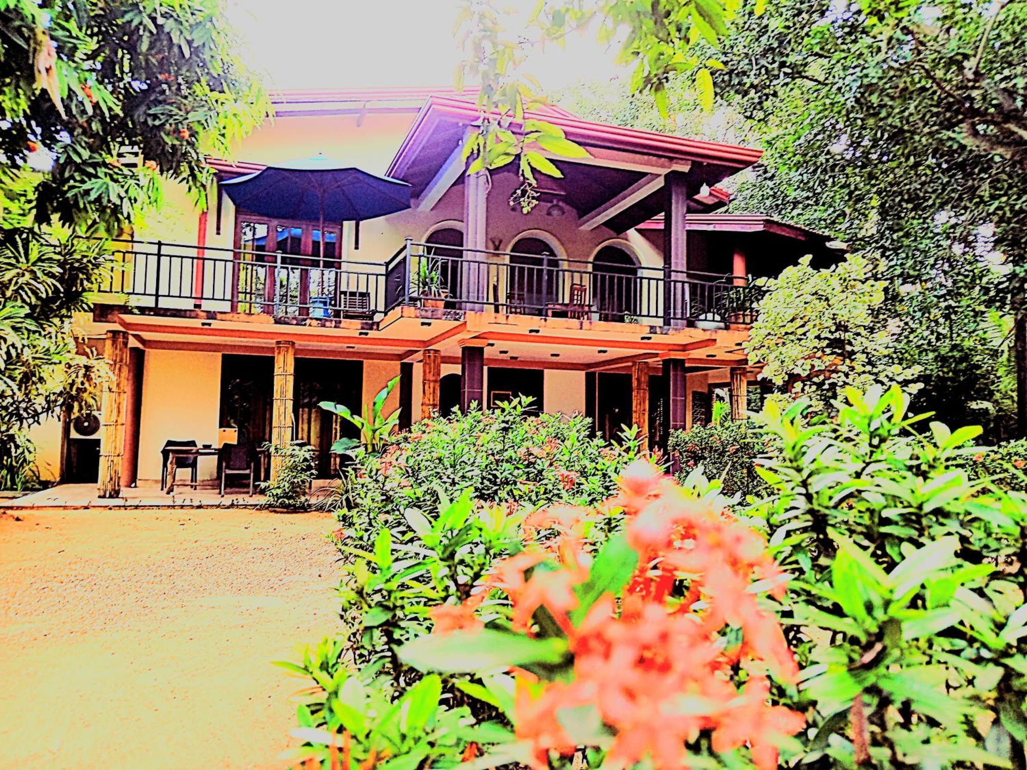 Leopard City Hostel Yala Tissamaharama Esterno foto