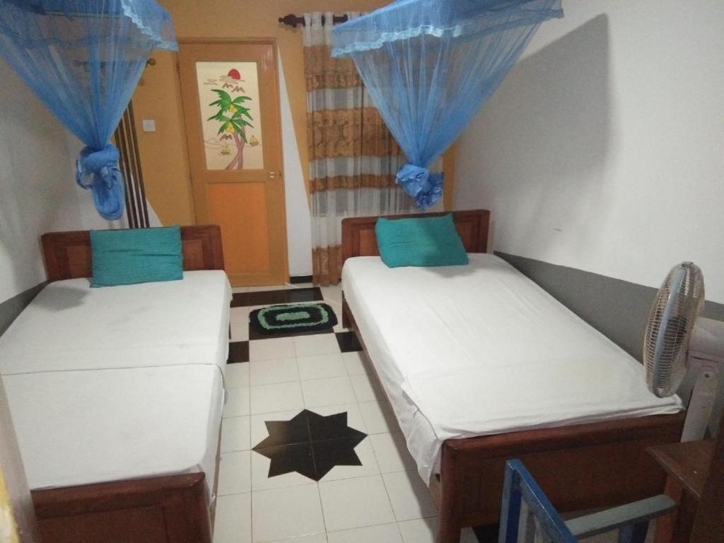 Leopard City Hostel Yala Tissamaharama Esterno foto