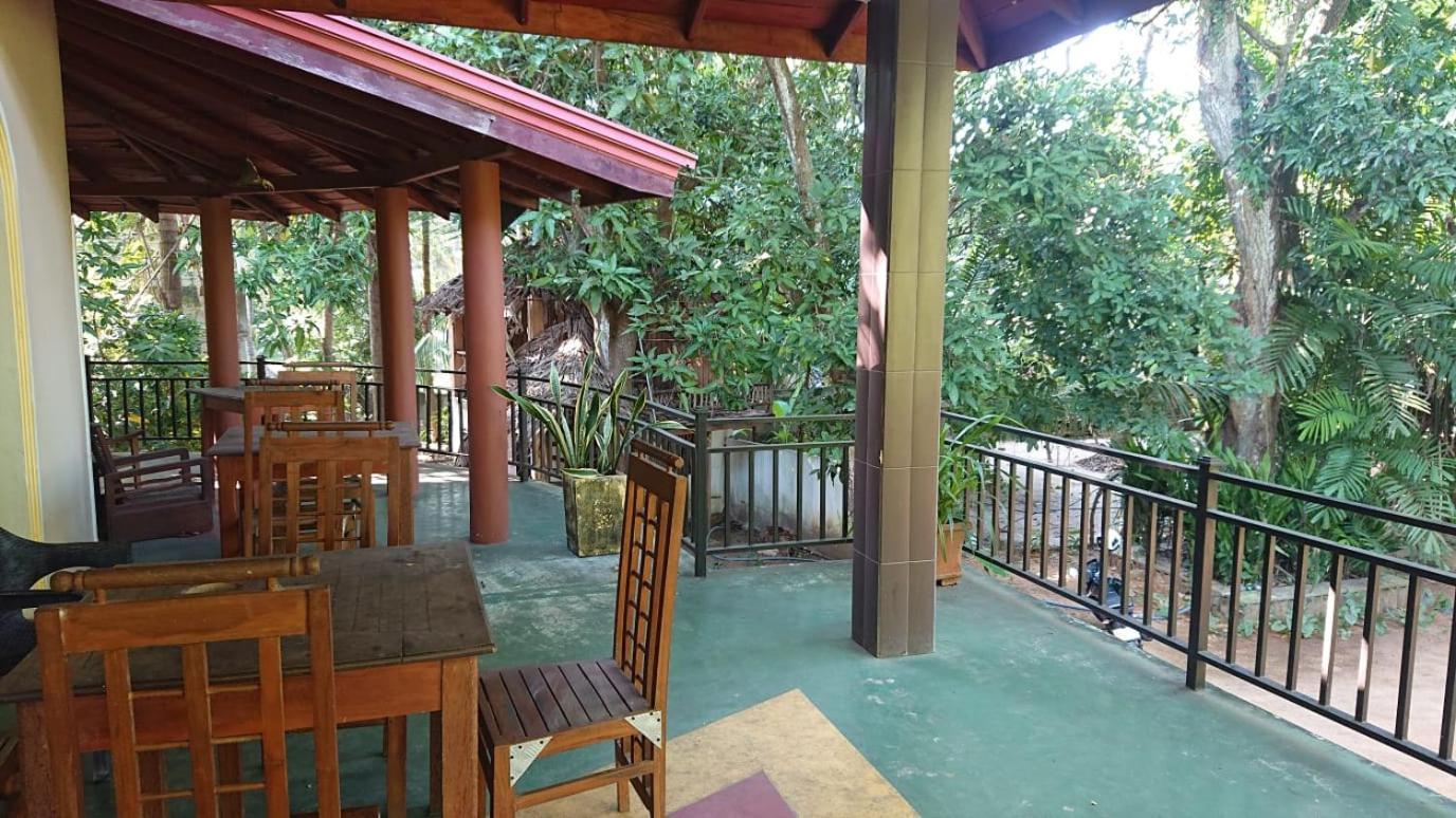 Leopard City Hostel Yala Tissamaharama Esterno foto